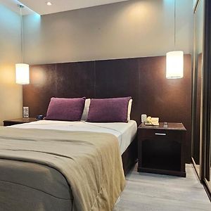 Habitación Estándar con Cama Queen